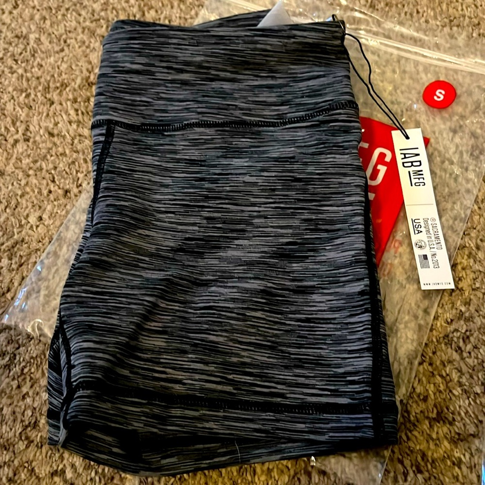 IAB MFG 5 inch No Ride Heather Black Shorts